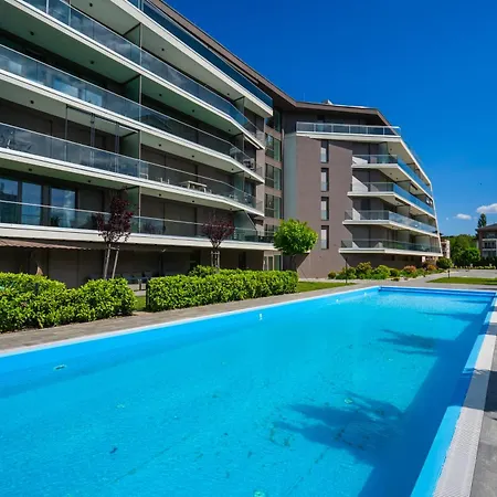 Myflat Coral 15 Luxora Apartment *